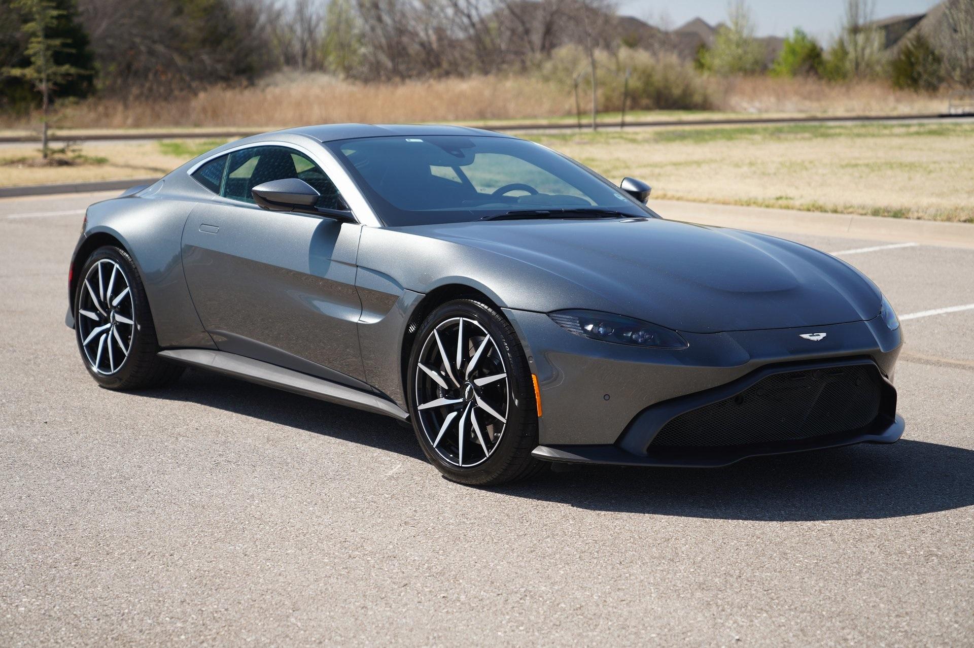 Used 2019 Aston Martin Vantage Only 3400 Miles! Loaded! Alcantara Interior!  Pristine Example! For Sale (Special Pricing)